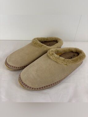 NWOT Deer Stags Toasty Beige Suede Nordic Slip-on Clog Slippers Womens 10M Supro